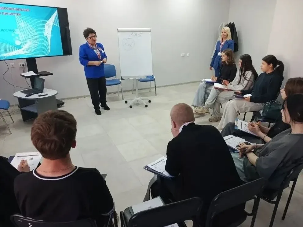 Кем ты станешь, когда вырастешь? 🧑‍🏫🧑‍🏭🧑‍🚒  13 мая наши девятиклассники побывали на необычной экскур