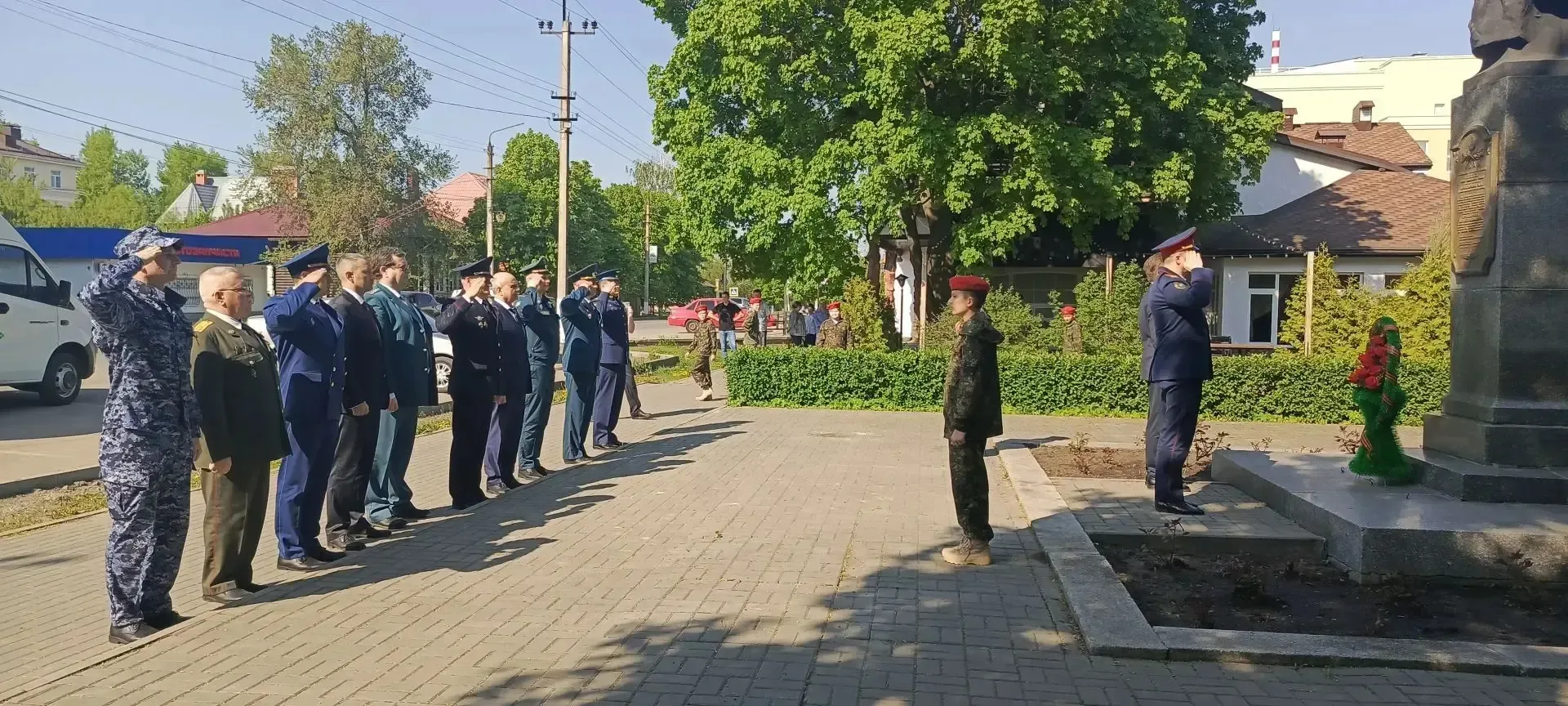 Сегодня члены юнармейского отряда "Звезда" заступили в Почетный караул у Памятника А. Н. Прохорову.