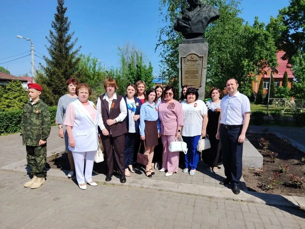 🌹 9 МАЯ – ДЕНЬ ПОБЕДЫ!    В день 81-й годовщины Победы в Великой Отечественной войне  педагоги школы