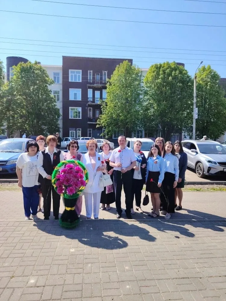 🌹 9 МАЯ – ДЕНЬ ПОБЕДЫ!    В день 81-й годовщины Победы в Великой Отечественной войне  педагоги школы