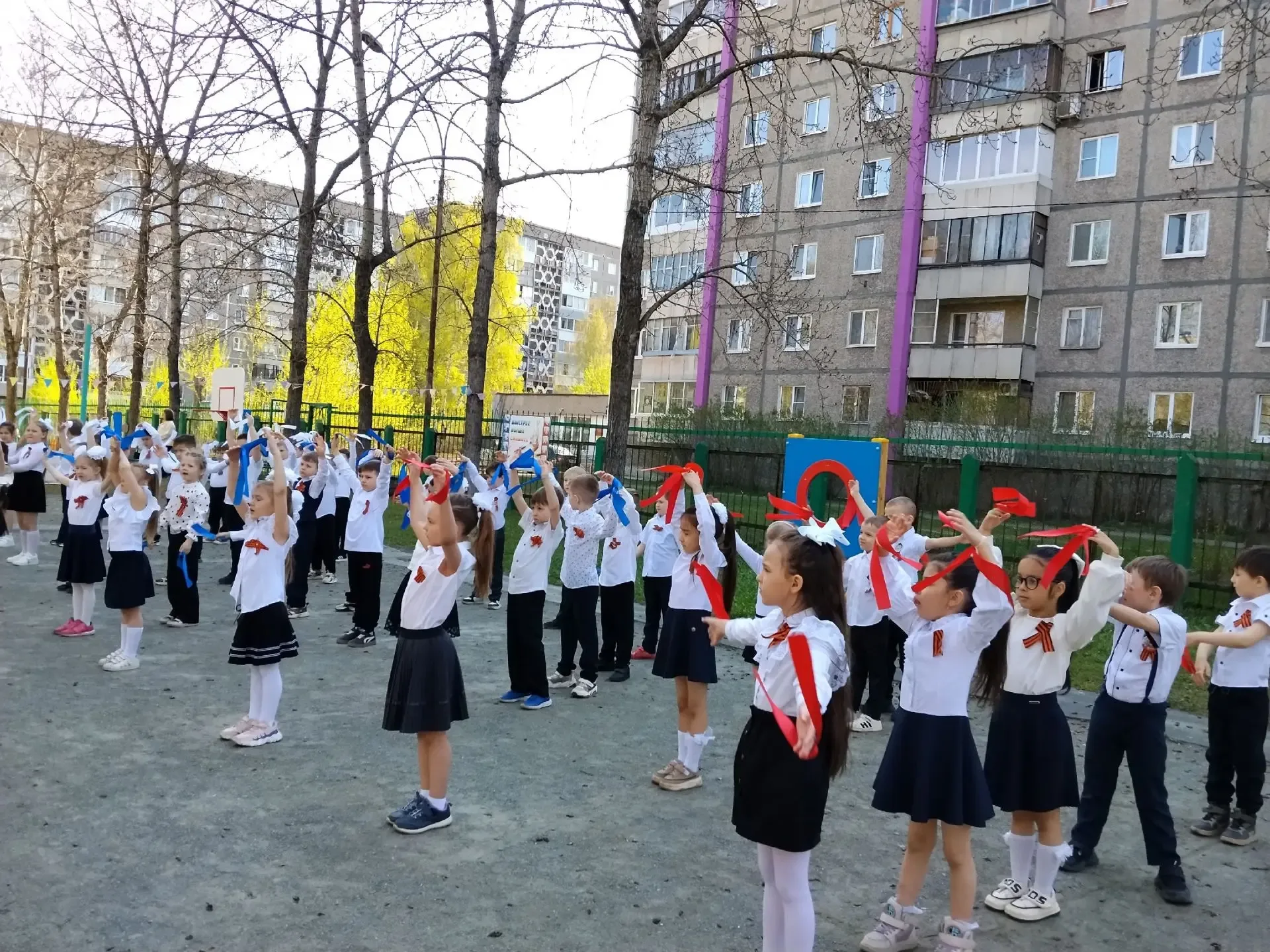 🇷🇺«И снова май, салют, Победа!»: эхо героического прошлого в сердцах малышей                        