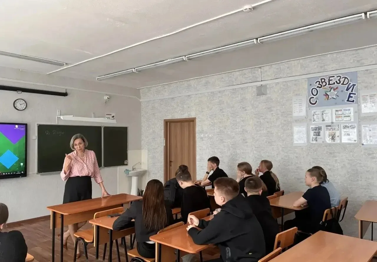 🎥 Кино как урок жизни В рамках месячника психологической безопасности в нашей школе прошли тематичес