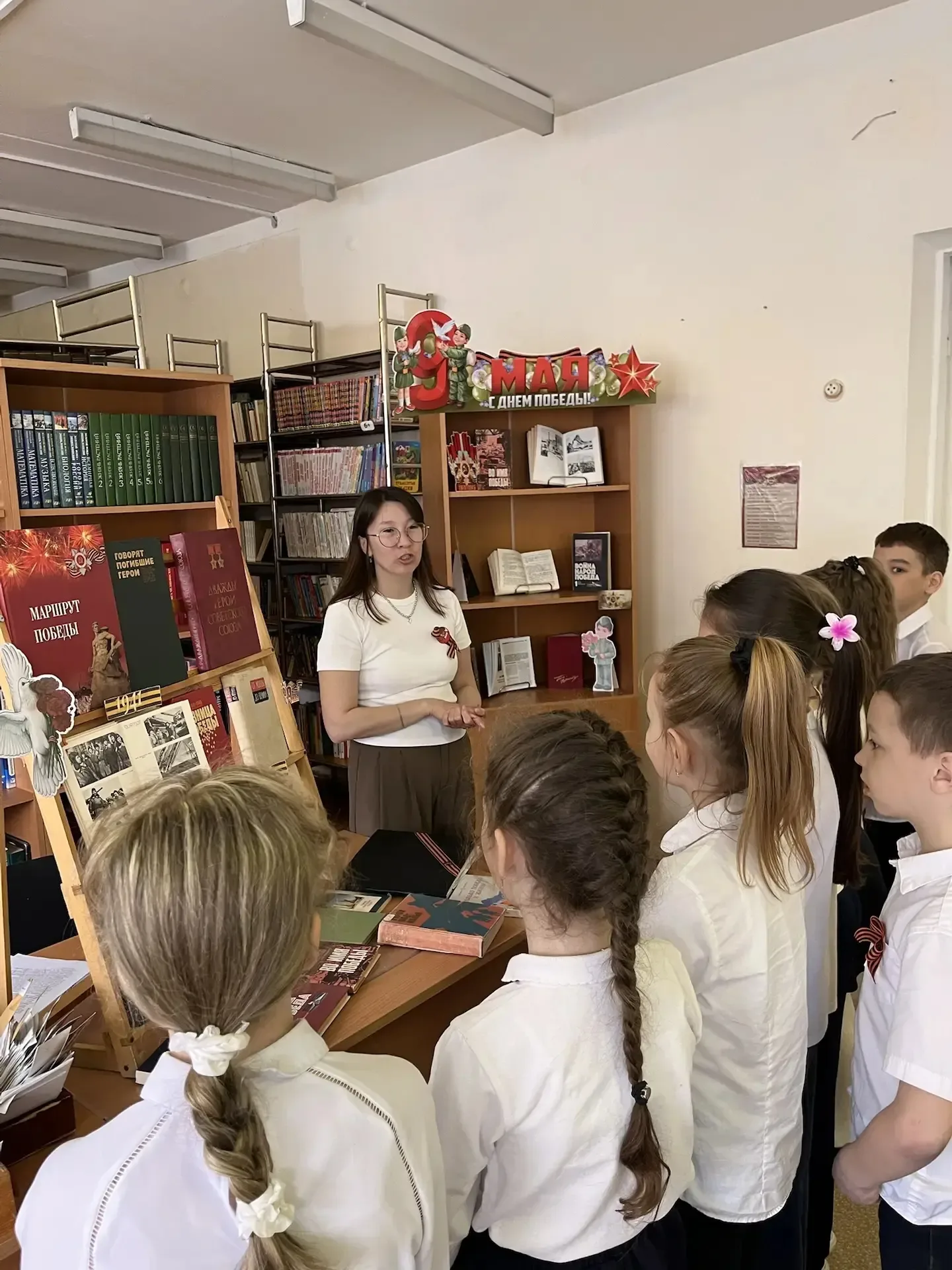 💯Не просто книга, а память❗     ▶️ В нашей школьной библиотеке продолжается выставка «81 год мужеств