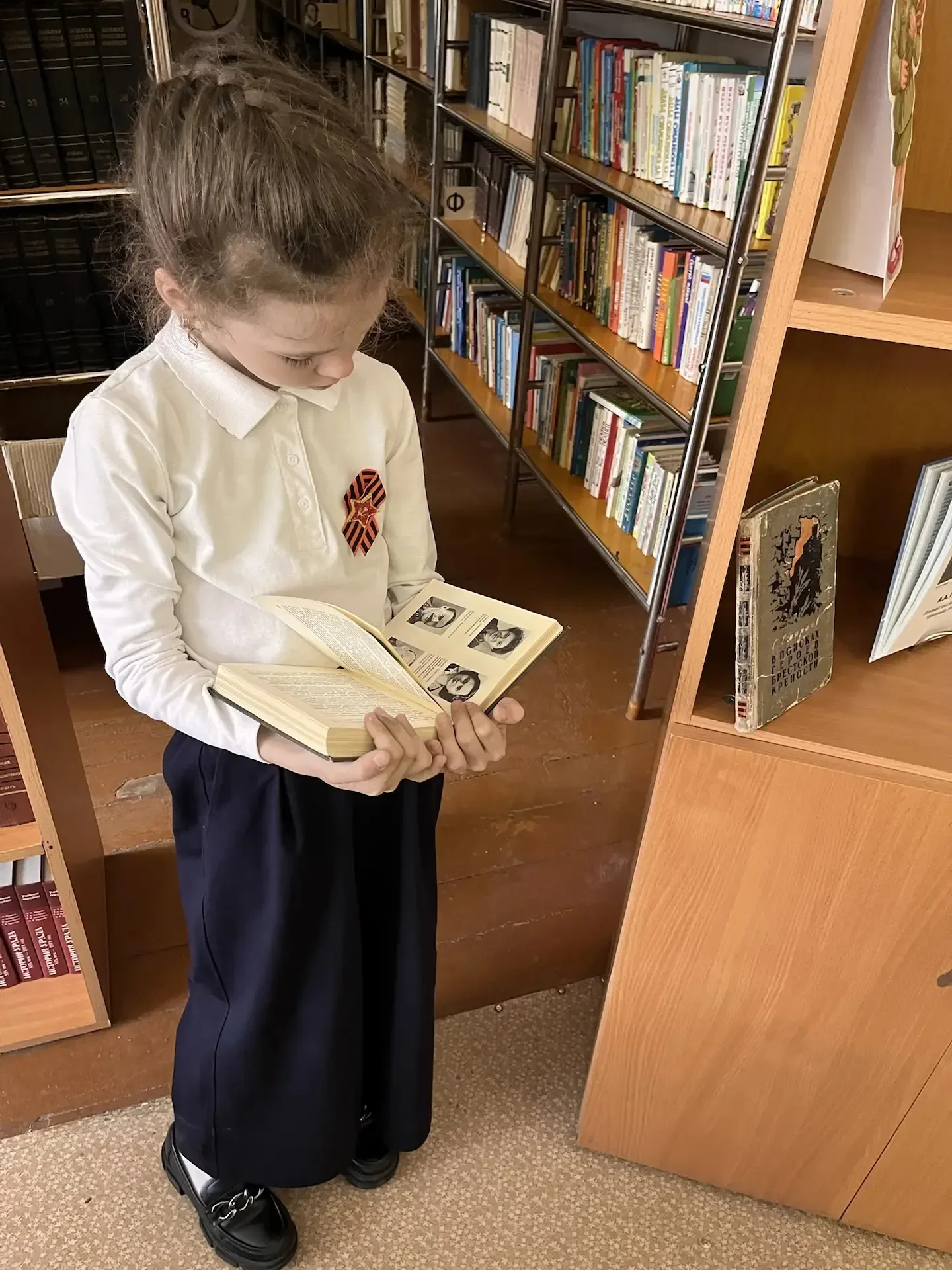 💯Не просто книга, а память❗     ▶️ В нашей школьной библиотеке продолжается выставка «81 год мужеств