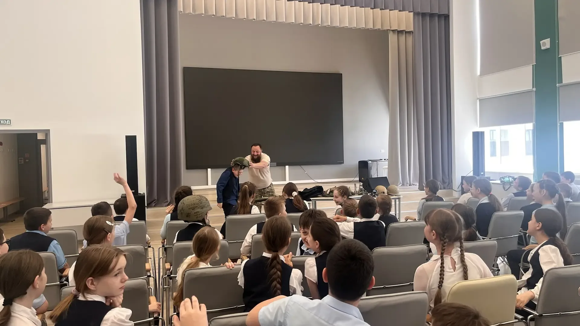 Сегодня нашу школу посетил участник специальной военной операции — Алексей Юрьевич Михайлов.  Для уч