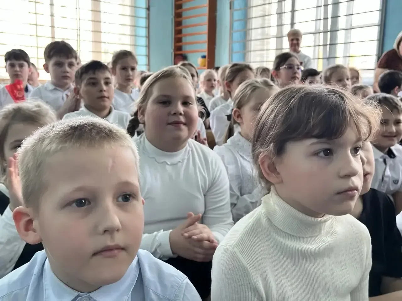 Ученики нашего центра образования  приняли участие в акции "Голос Победы".  К 81 годовщине  Победы в