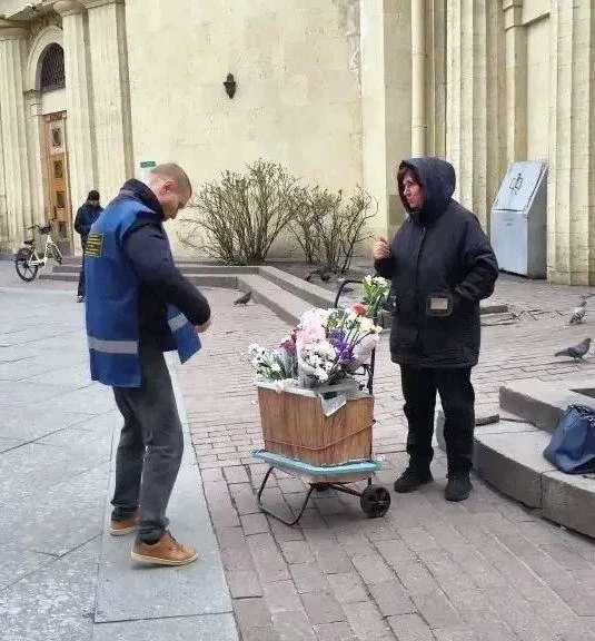 ⚔️ Незаконная торговля пресечена в трех районах Петербурга  Сотрудниками Комитета проведены плановые