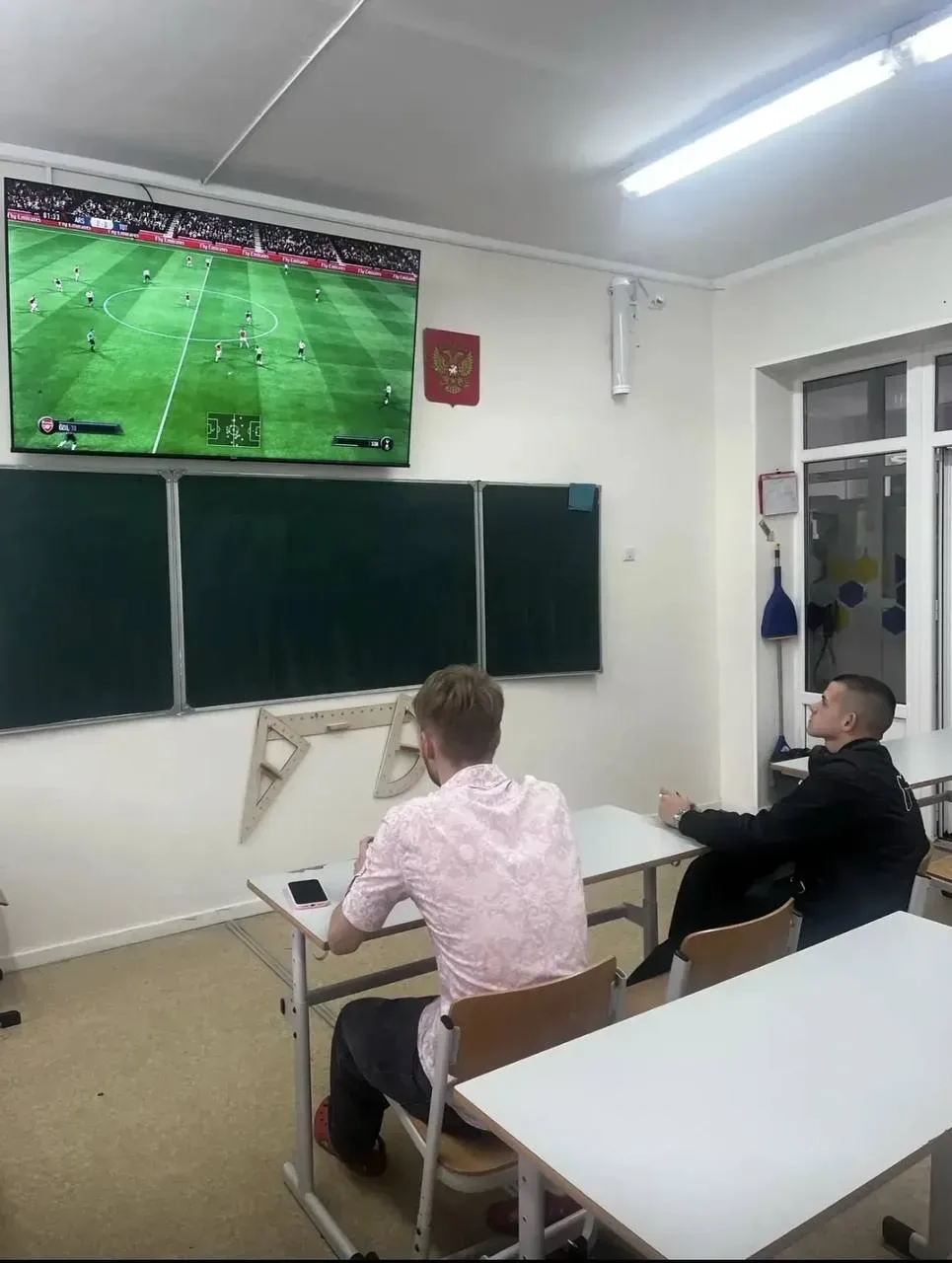 ⭐️ Девятиклассники в действии!  В минувшую субботу учащиеся 9 классов показали командный дух на турн