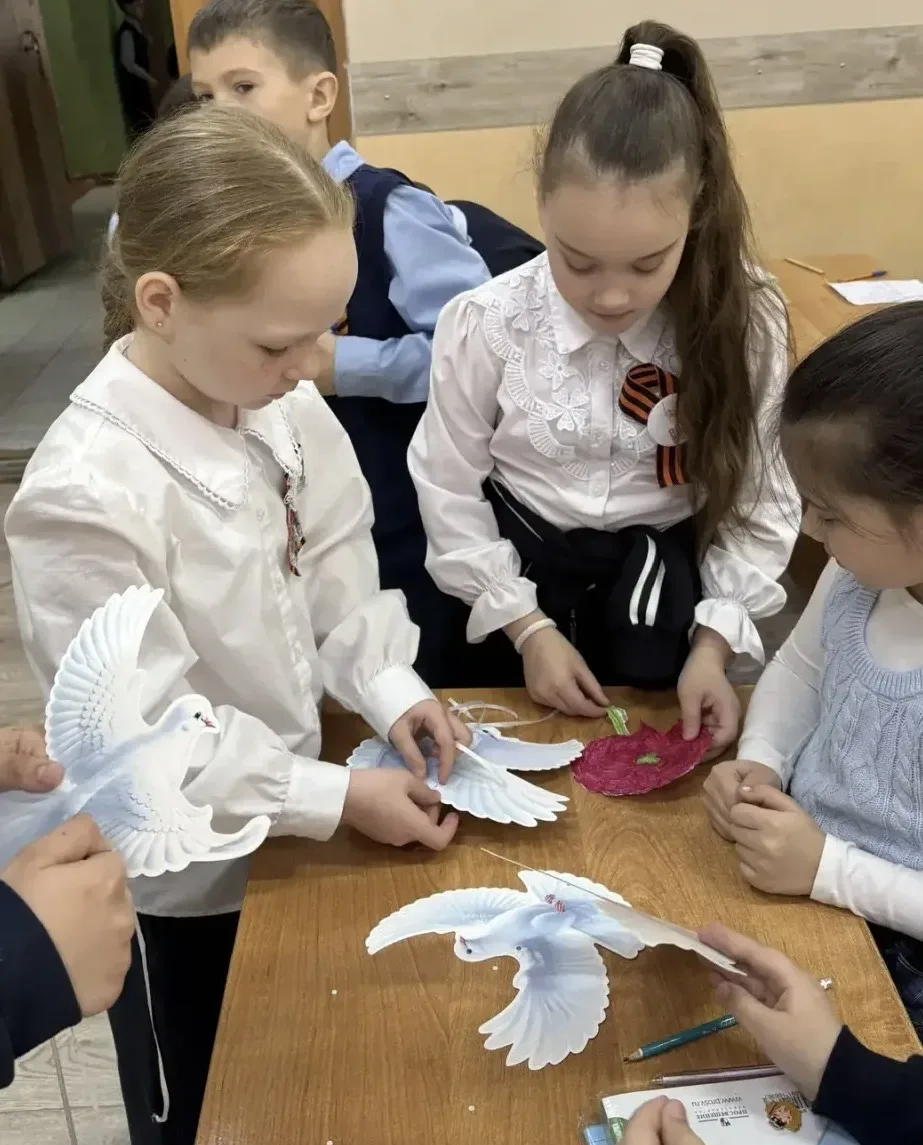 🌷🪟 Окна Победы 🪟🌷  Первые в преддверии Дня Победы присоединились к Всероссийской акции «Окна Победы»