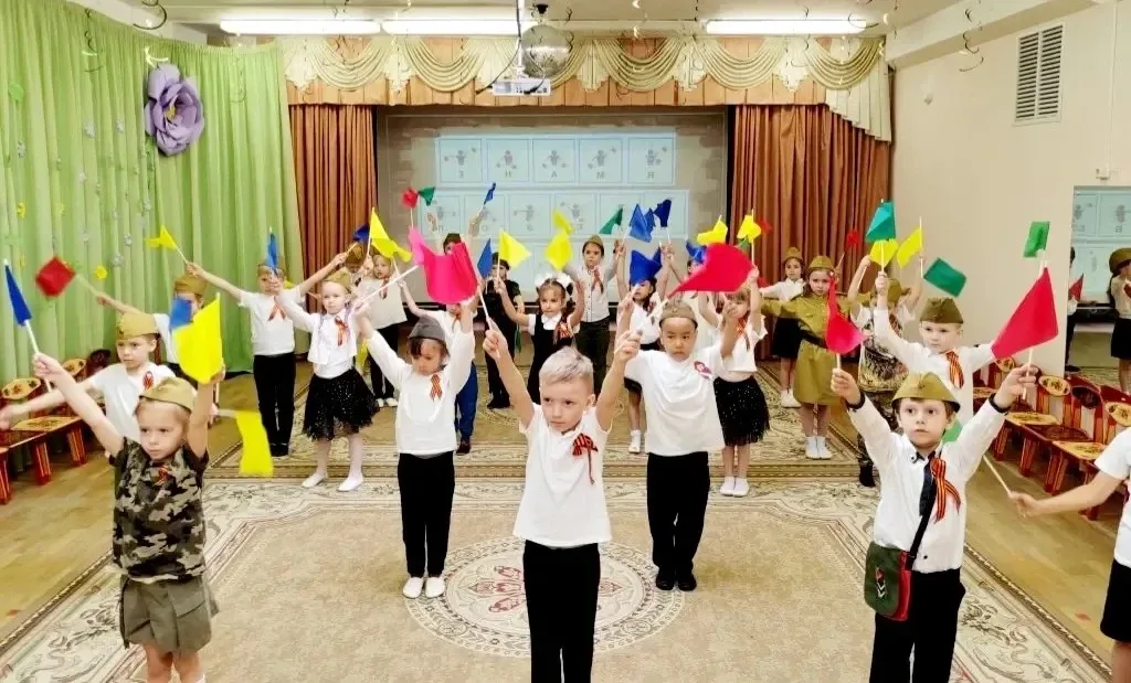 ⭐ Неделя памяти: дошкольники почтили подвиг героев  Прошлая неделя в нашем дошкольном отделении была