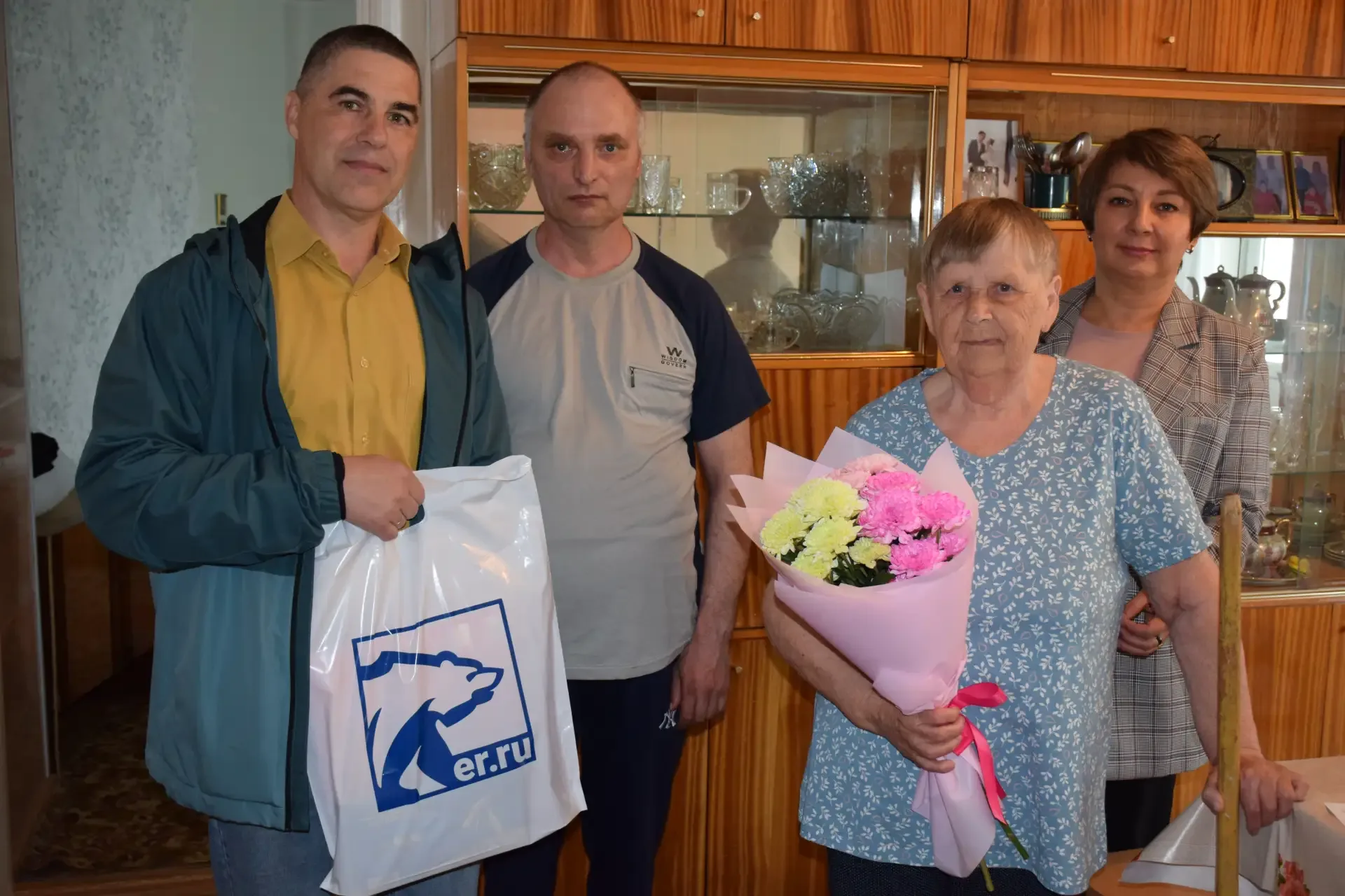 Сегодня свой юбилей отметила Зинаида Чепикова  Зинаида Аврамовна – человек непростой судьбы. В совсе