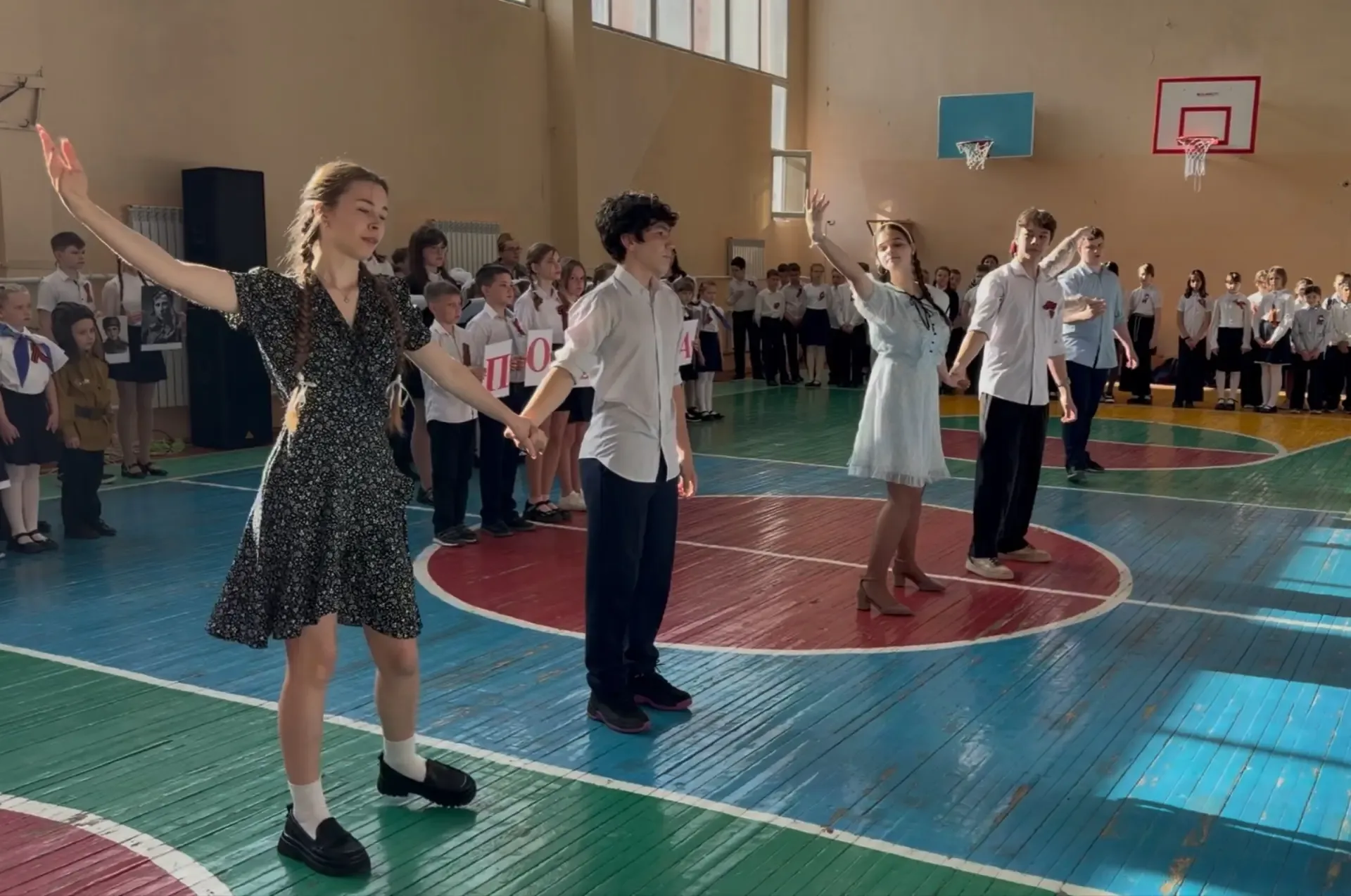 🎖️В гимназии прошла торжественная линейка, посвящённая 81-й годовщине Победы в Великой Отечественной