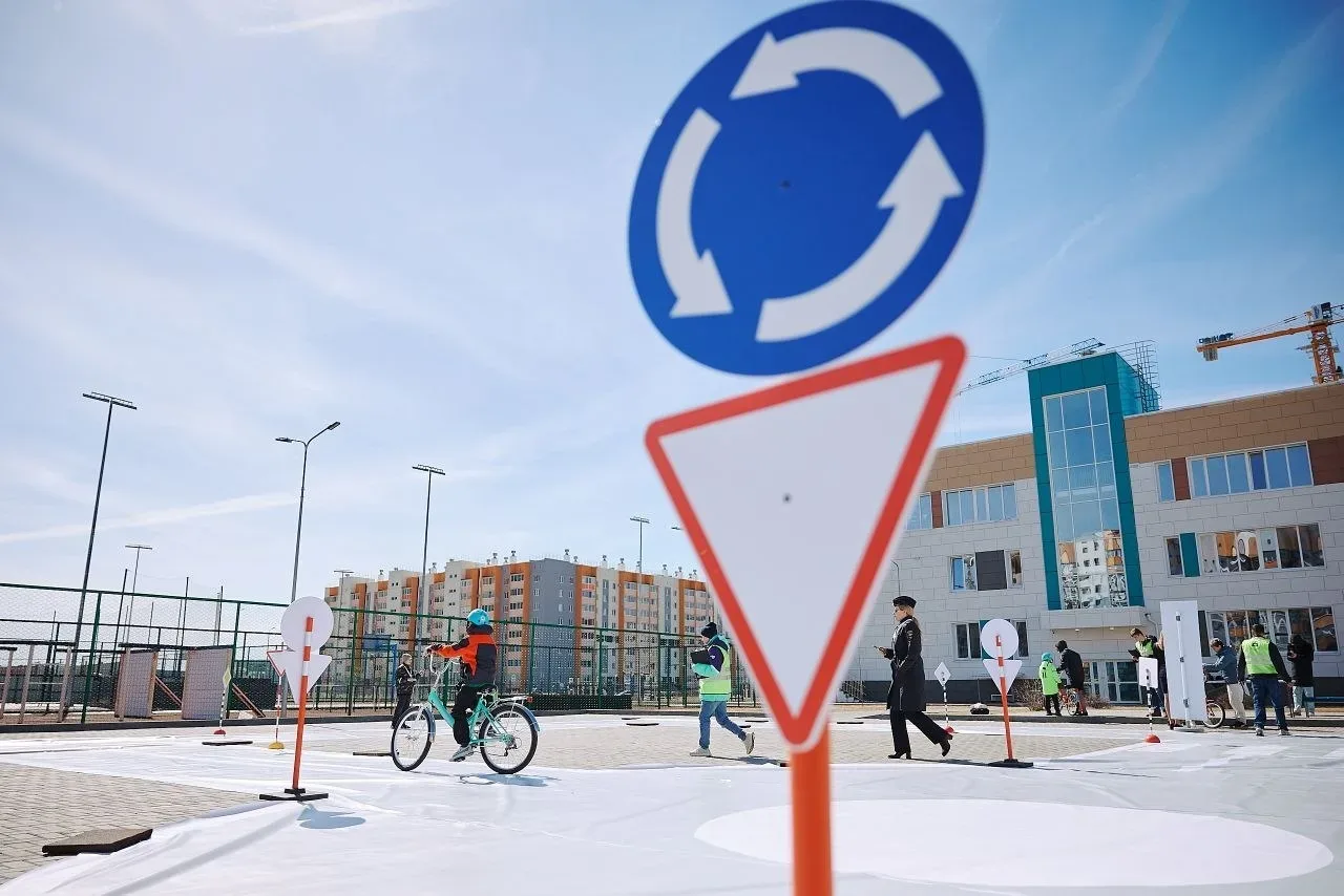 🚴‍Безопасное колесо ✔  В Ханты-Мансийске завершились окружные соревнования «Безопасное колесо», учас