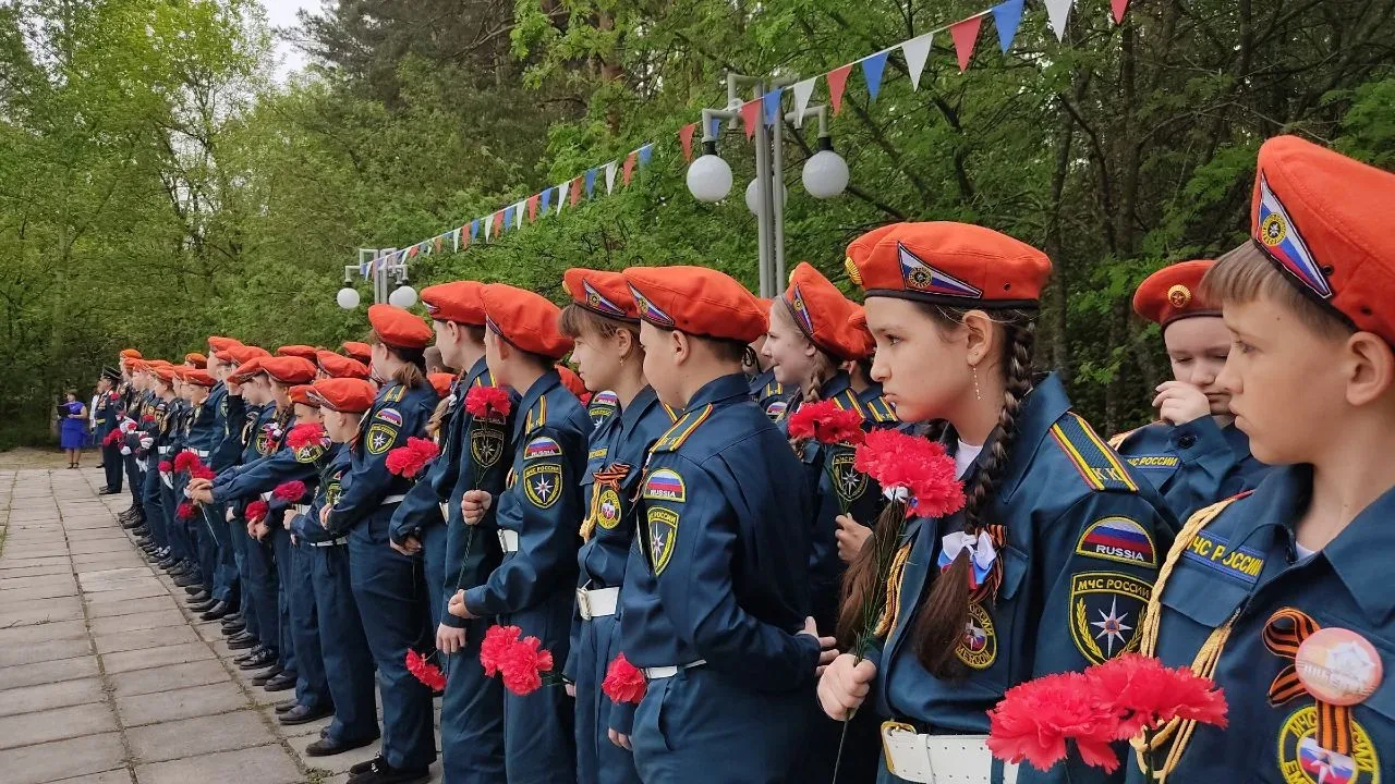 8 мая на мемориале "Они сражались за Родину" прошло торжественное мероприятие, посвященное Дню Побед