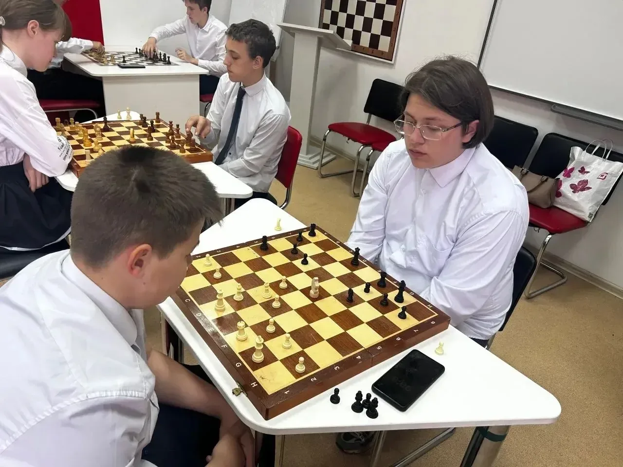 Шахматный турнир♟️  ✨18 мая 2026  шахматисты МАОУ «СОШ № 4 им. Е.А. Жданова» г. Колпашево встречали 