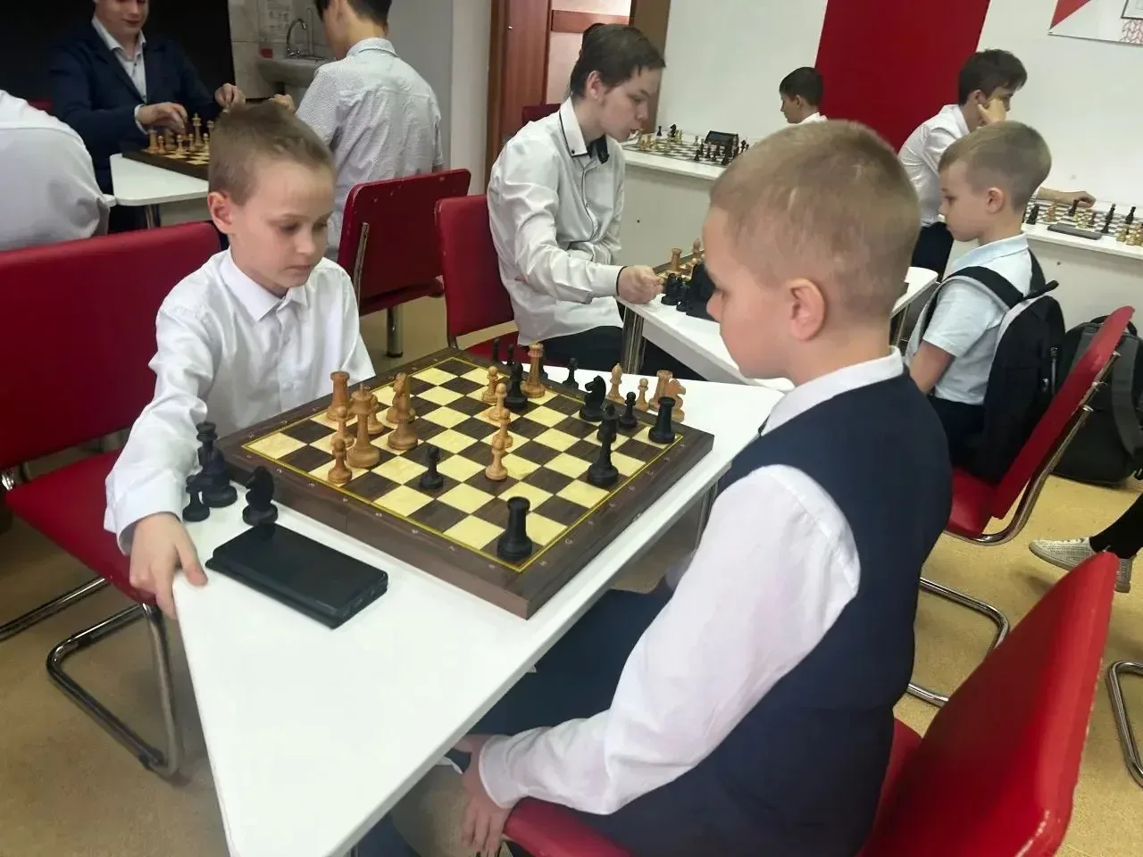 Шахматный турнир♟️  ✨18 мая 2026  шахматисты МАОУ «СОШ № 4 им. Е.А. Жданова» г. Колпашево встречали 