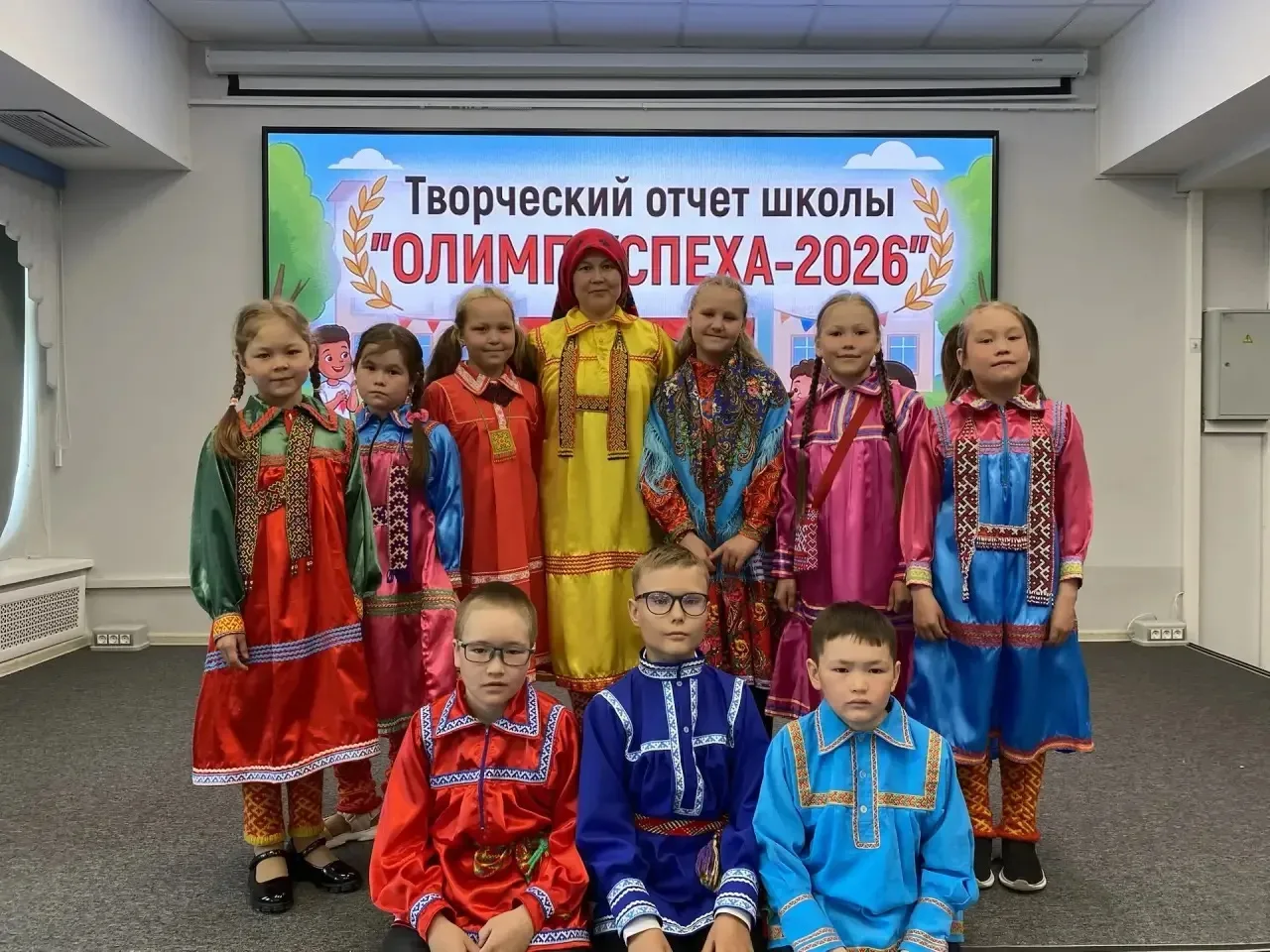Фольклорный коллектив «Тутые» стал живым уроком родного языка  В Год единства народов России говорим