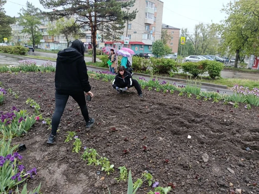Работы в городе   С начала недели работники МБУ «ЖКХ и благоустройство»:  🔹убрали мусор на кладбище 
