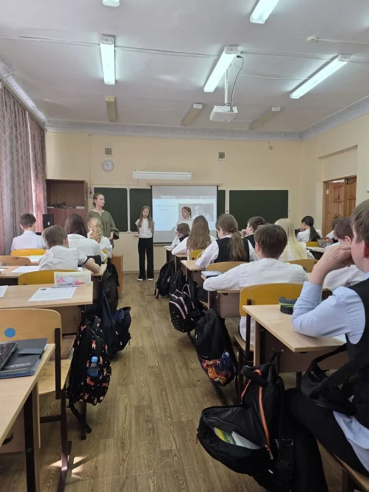 В рамках Фестиваля открытых уроков в 5В классе прошел  урок внеклассного чтения под названием «Тема 