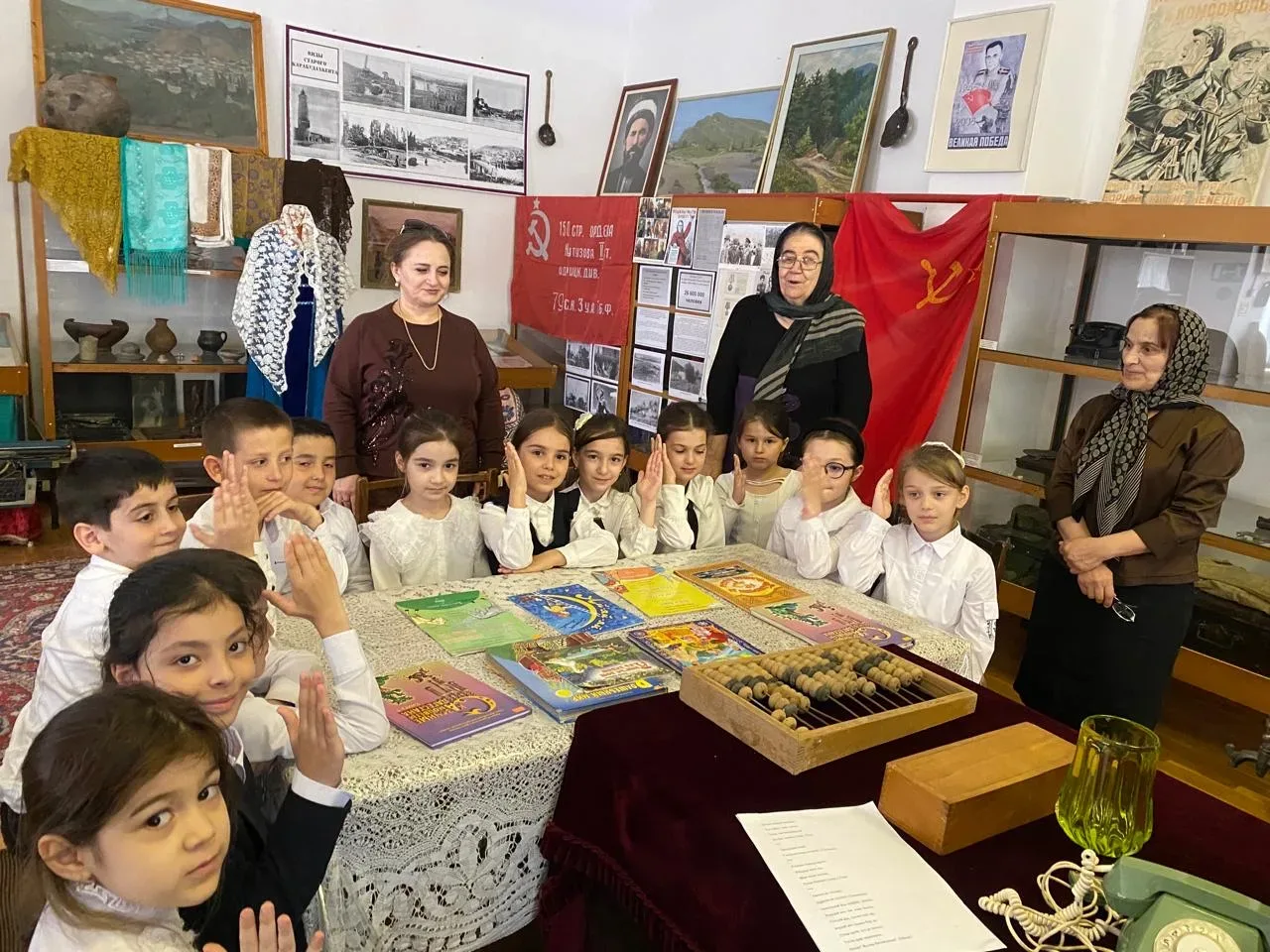 📸 Хранитель памяти – музей: путешествие в историю  Учащиеся 2 «А» класса МБОУ «Гимназия» стали участ
