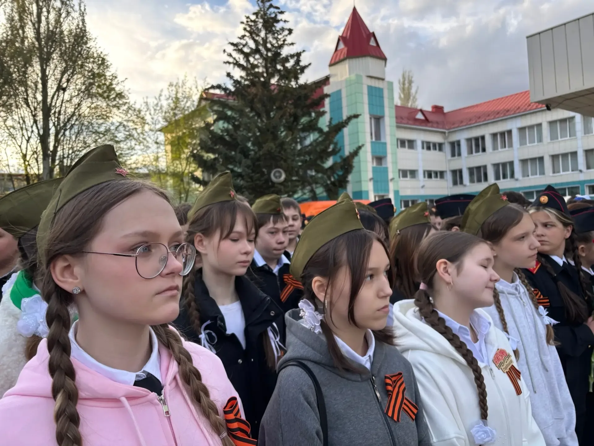 ⚡️Социки в деле…  В завершении Предметной недели гуманитарных и социально-политических дисциплин: 🕊️