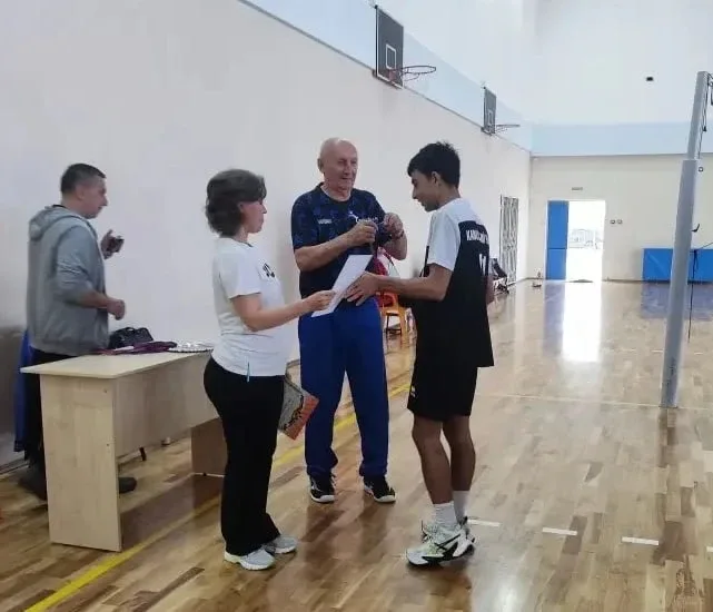🏆 Чемпионские новости: юношеская сборная по волейболу школы №20 — сильнейшая на Кубани   Впервые в и