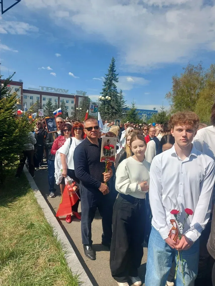 🌺 День Победы: вместе — в память и с благодарностью!  Сегодня, в этот особенный и трогательный день,
