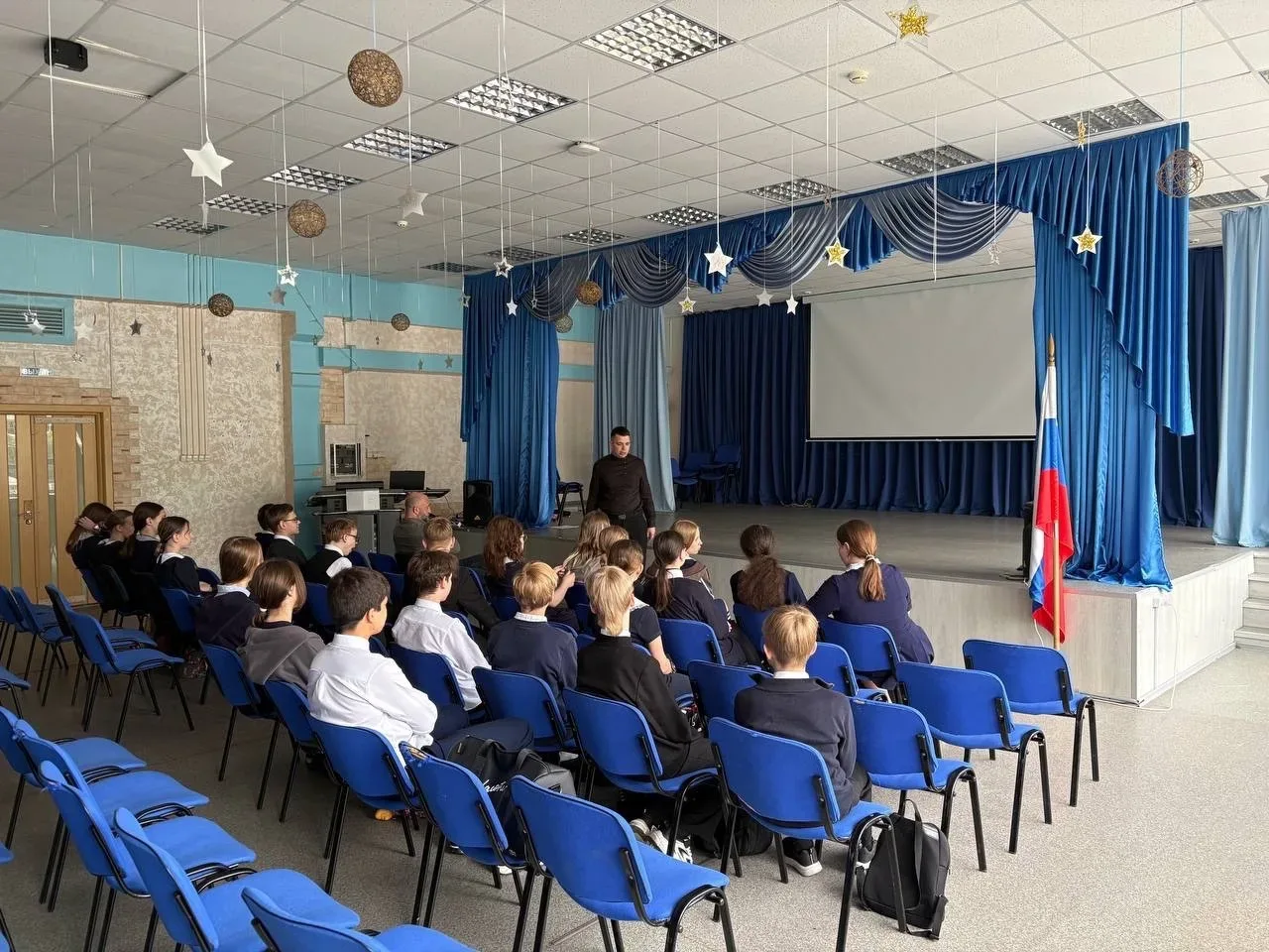Сегодня в нашей школе прошел просмотр документального фильма "Предательство", посвященного судьбе те