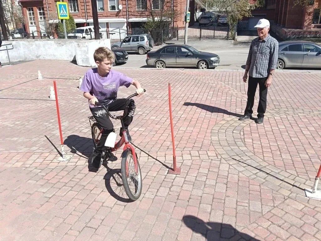 🚴‍♂️ Наши юные ЮИДовцы снова одни из лучших!  ✅️ На межмуниципальных соревнованиях «Безопасное колес