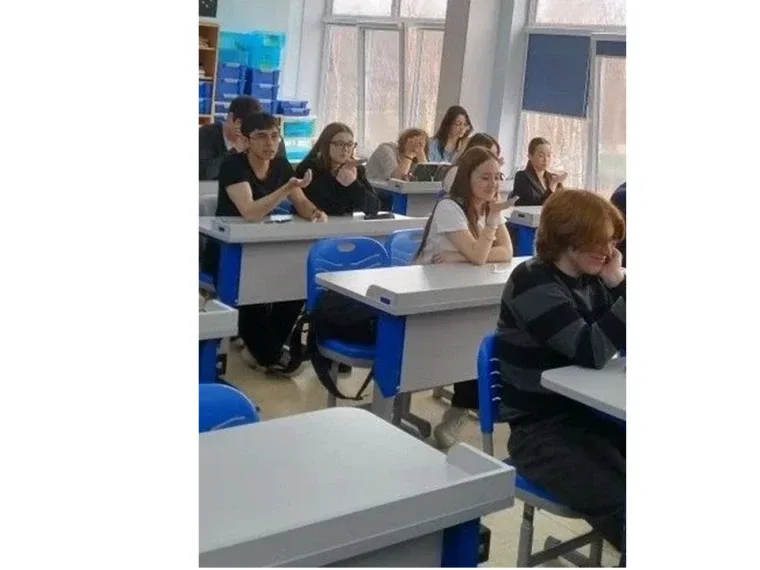 Тренинг по эмоциональной подготовке к экзаменам в 11-А классе Педагог-психолог Карелина В.В. провела