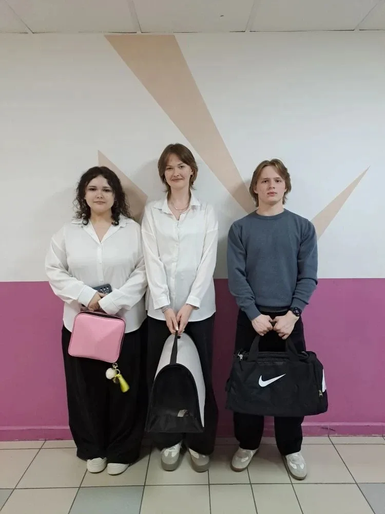 🎉 Креативная неделя: старт дан! 🎉  Девятиклассники открыли креативную неделю невероятно ярким событи