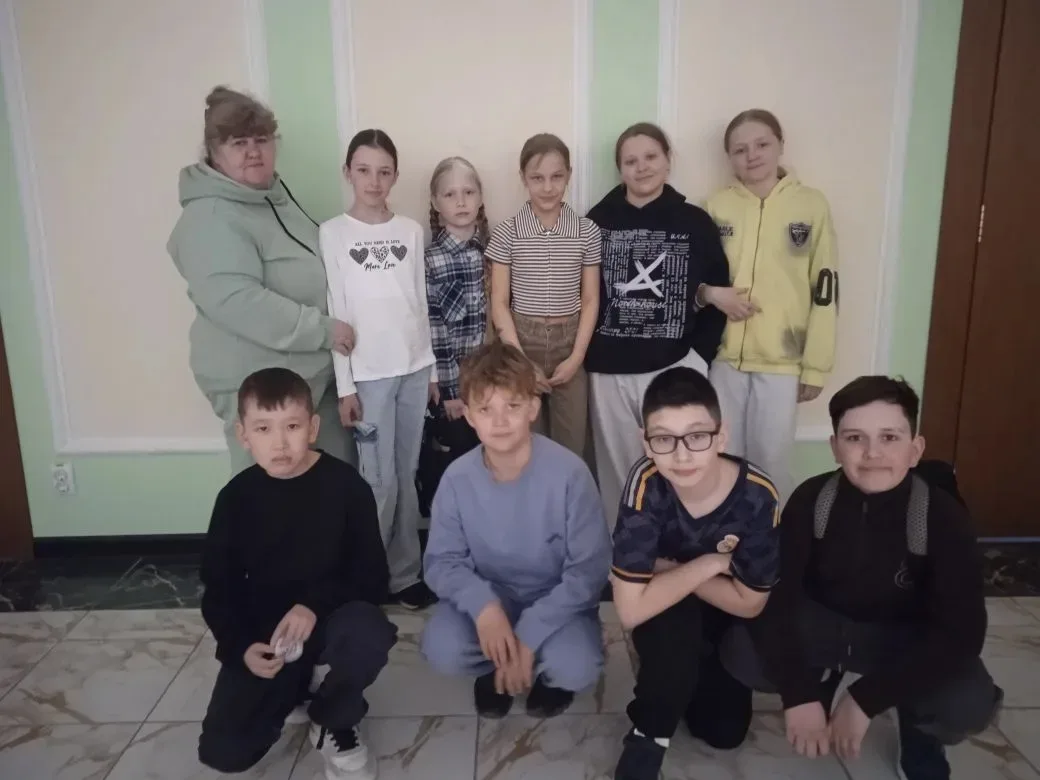 ✨ Кинопутешествие в историю: 4 «Г» посмотрел «Ангелов Ладоги»! ✨  Сегодня у 4 «Г» класса был особенн