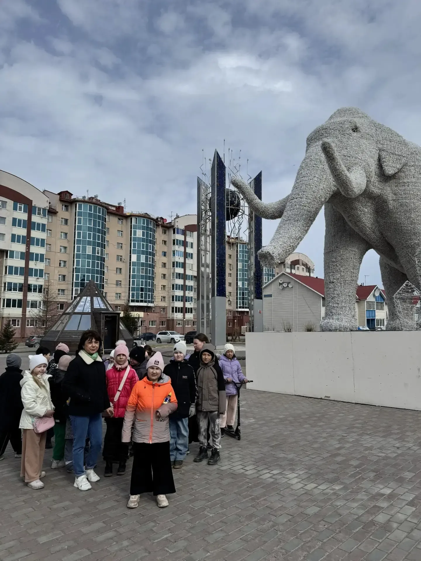 Юные краеведы: ученики 2 «А» класса открыли для себя историю Салехарда 🗺️✨  14 мая учащиеся 2 «А» кл
