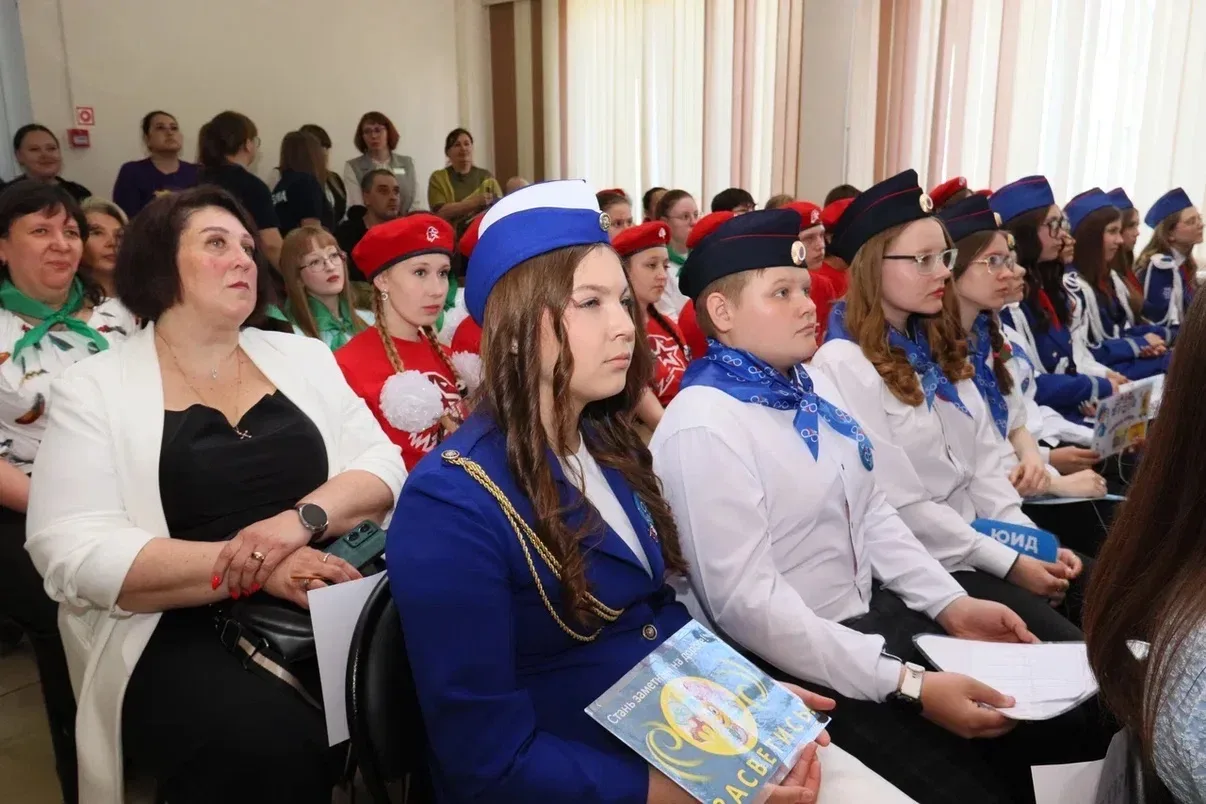 Муниципальный слёт детских общественных объединений «Время действовать» сегодня прошёл в школе №17. 