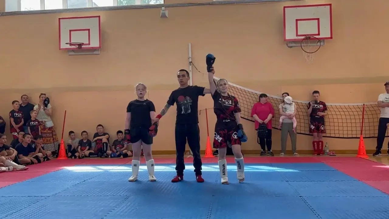 🏆 Спортсмены нашей школы завоевали кубки чемпионов!  16 мая наши ребята приняли участие в совместной