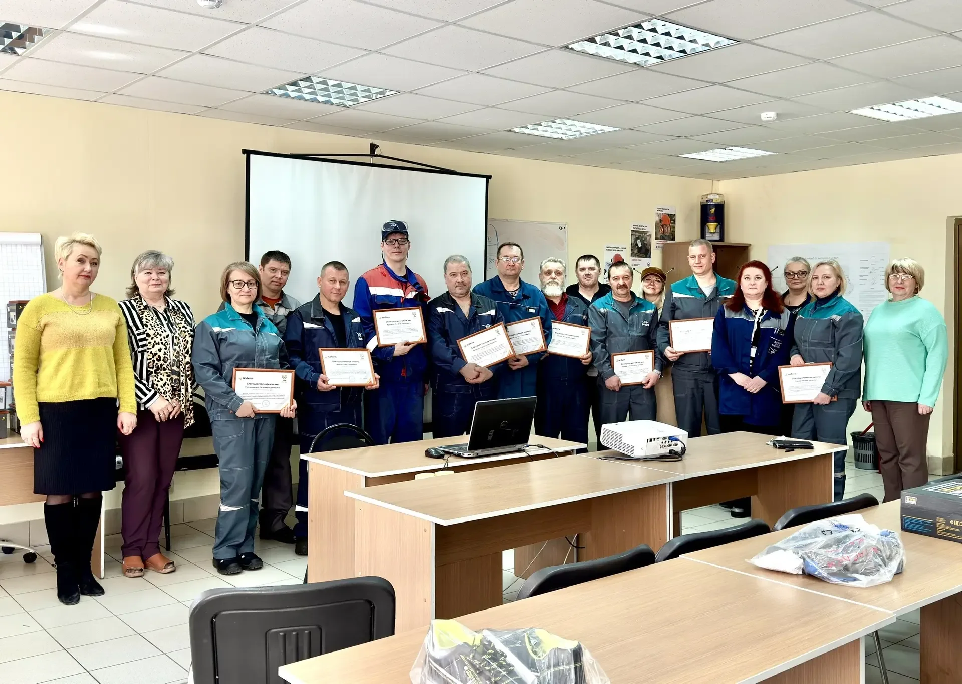 👷‍♀️28 апреля мы отмечаем Всемирный день охраны труда.  Для Ульяновского автомобильного завода безоп