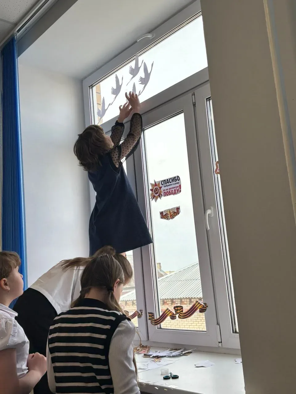 🕊Всероссийская акция "Окна Победы"🕊 Окна нашей школы все больше приобретают "патриотический наряд". 