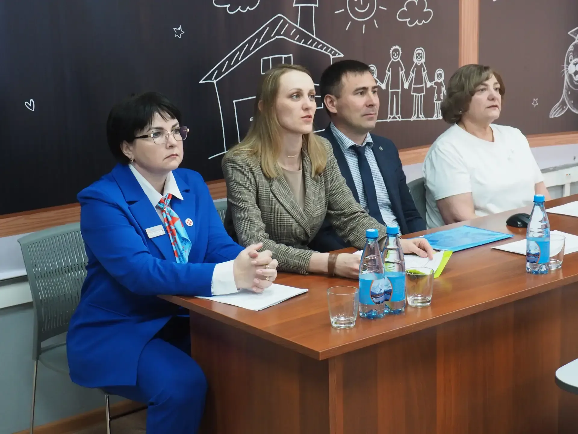 Марафон успешных практик на региональном форуме, посвященном Международному дню семьи  На площадке ф