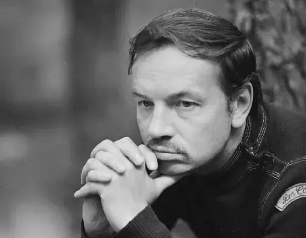 12 мая 1933 года родился Андрей Андреевич Вознесенский —   советский и российский поэт, публицист, х