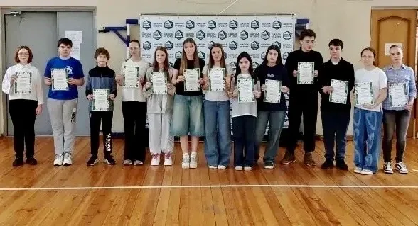 🏆 Время героев: в нашей школе зажглись звезды «Лиги Первых-2065»!  🎉 Учебный год подходит к концу, а
