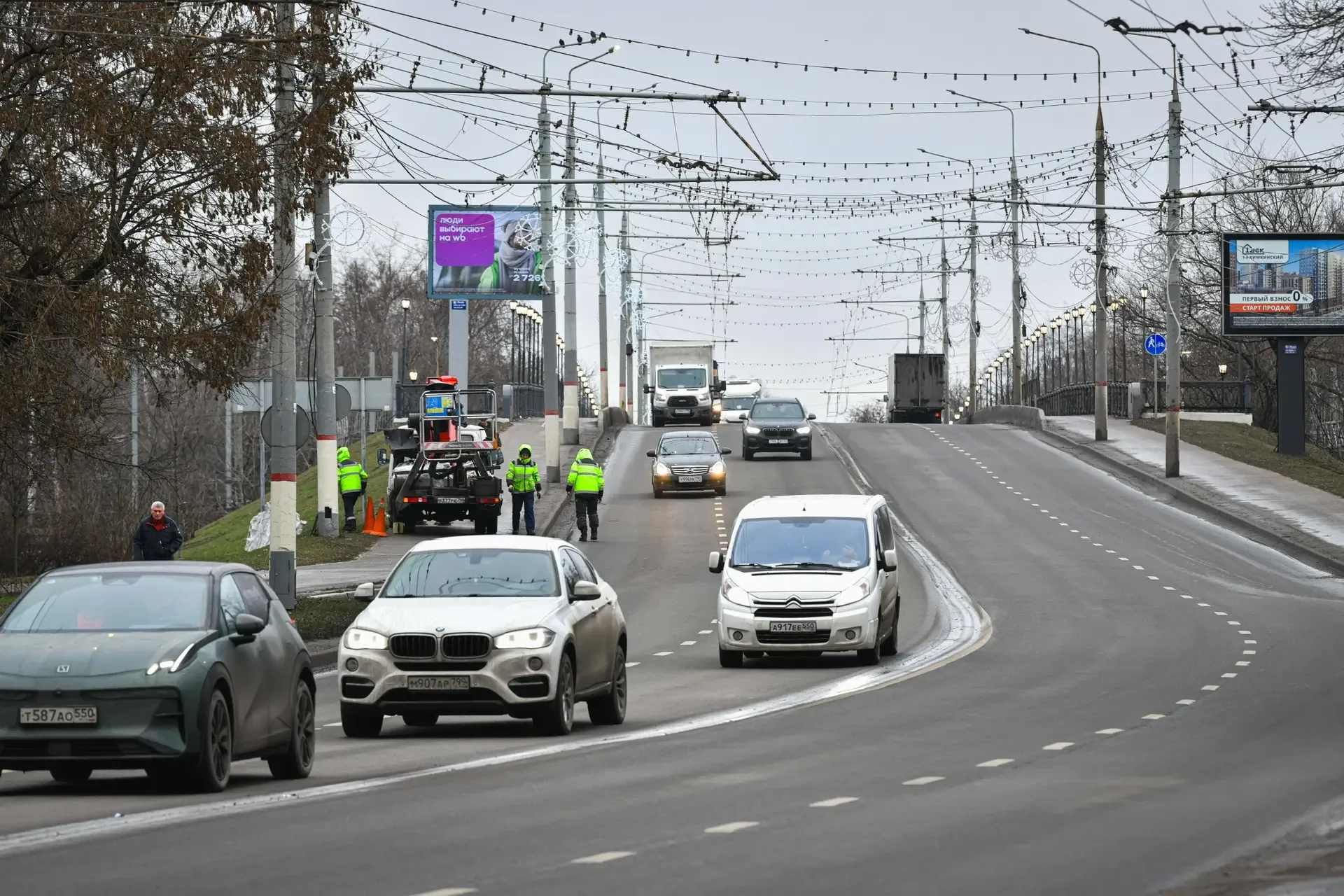 В Химках временно изменится движение транспорта    8 и 9 мая в Химках перекроют несколько улиц из-за