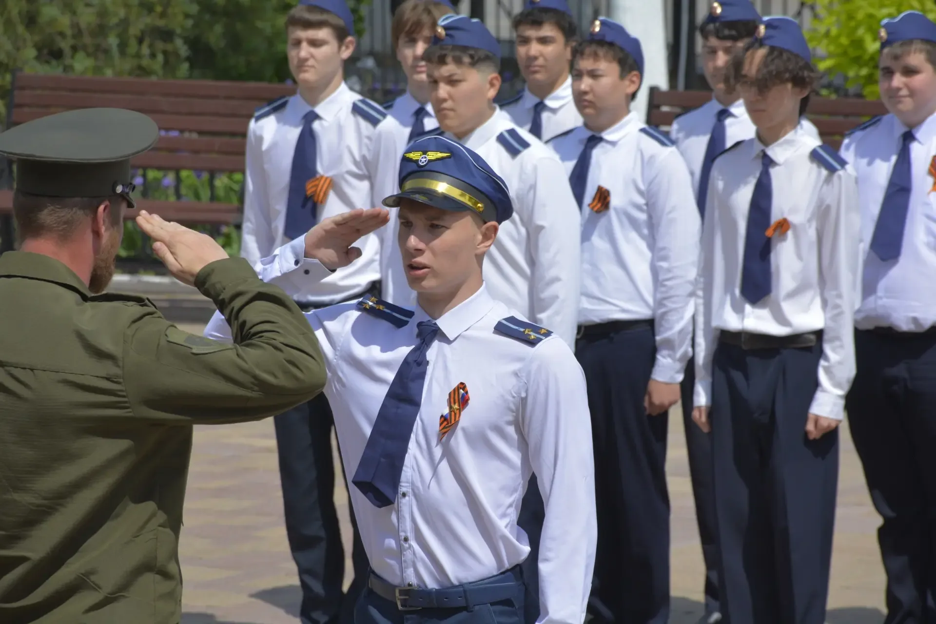 👨‍✈️Вчера  в нашей школе прошёл традиционный смотр строя и песни — яркое и трогательное мероприятие,