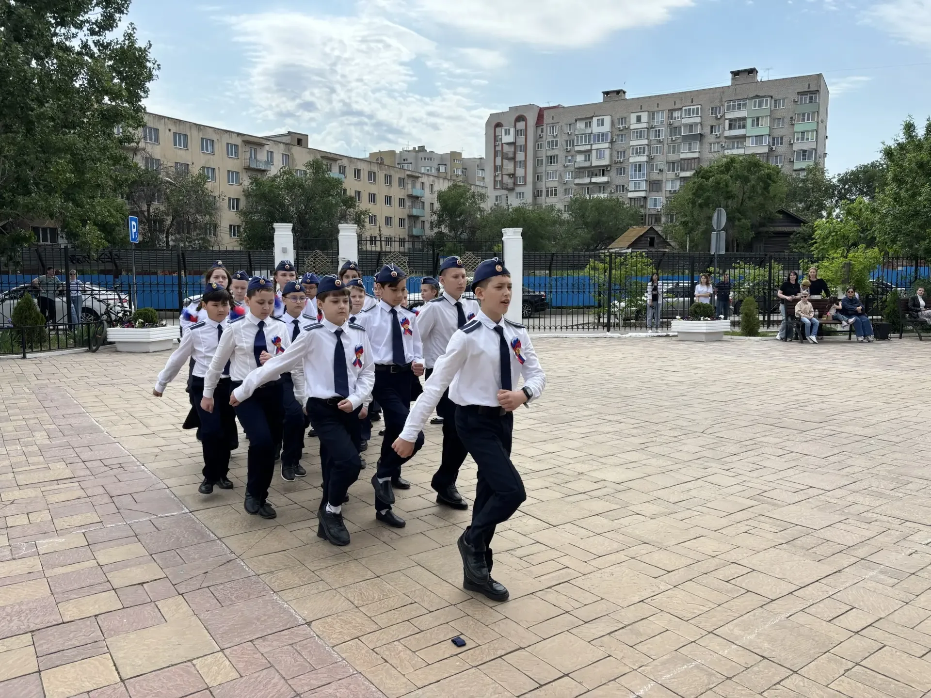 👨‍✈️Вчера  в нашей школе прошёл традиционный смотр строя и песни — яркое и трогательное мероприятие,