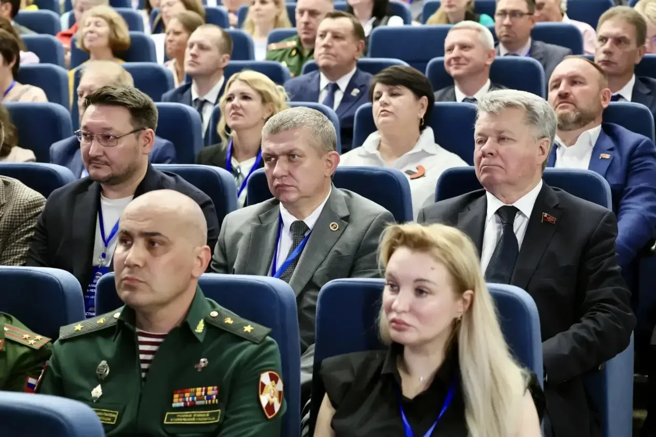 В Балашихе дан старт окружных форумов «Доверие» Единой России  Форум «Доверие» прошёл в культурно-до