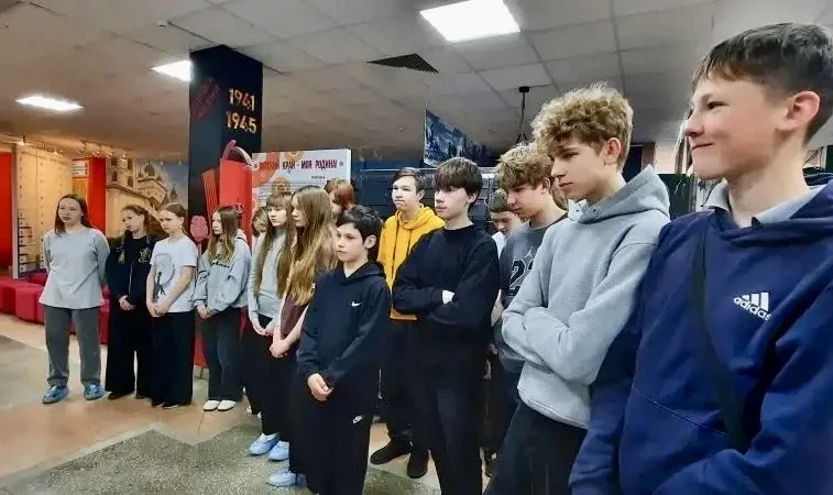 👍 МЫ НА ЭКСКУРСИИ 👍  🎓 Учащиеся 7 «З» класса вместе с классным руководителем Светланой Сергеевной Ки