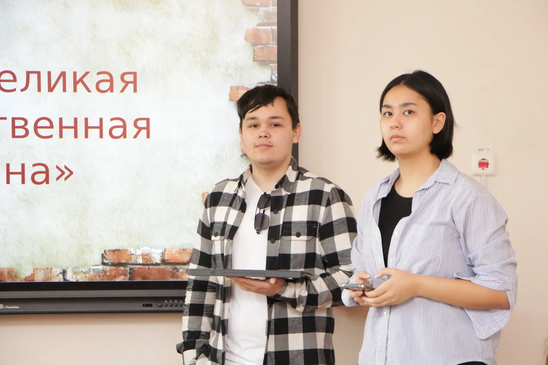 Исторический квиз от наших выпускников  На прошлой неделе школу навестили самые желанные гости — наш