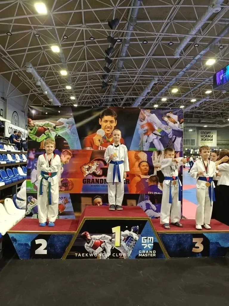 Поздравляем Петренко Игната , ученика 2з класса ,который занял первое место в квалифицированных соре