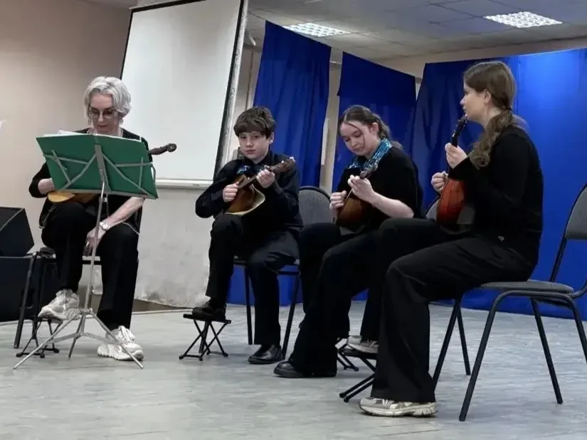 🎶 12 мая в гостях у нашей школы побывали учащиеся и преподаватели Детская музыкальная  школа №9.  На