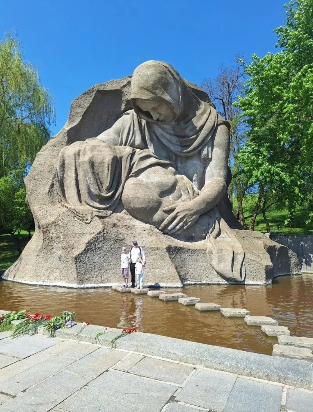 👍 На праздничных выходных ученик 4г класса Рубан Дементий со своей семьей побывал в Волгограде — гор