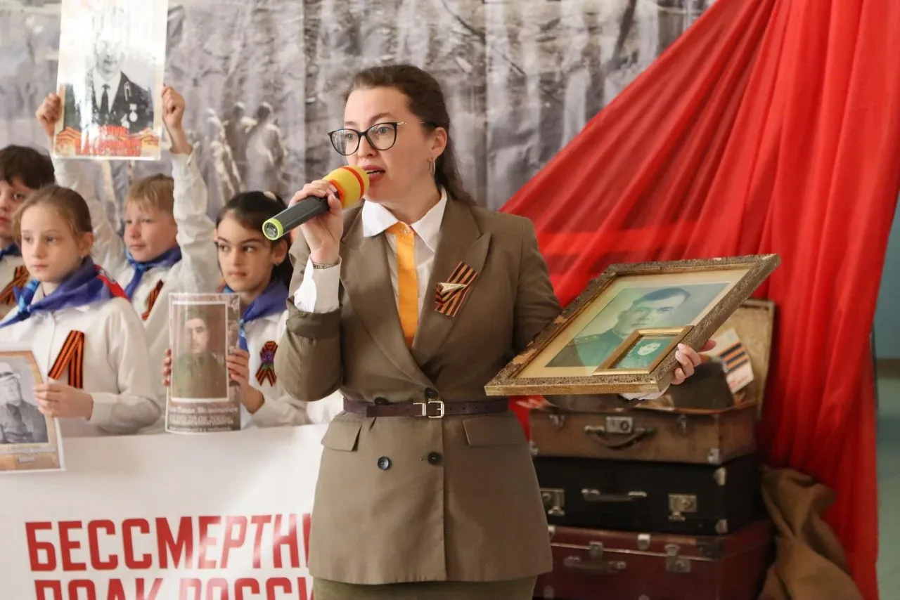Один день из жизни советника по воспитанию👍  Привет, на связи Медиацентр гимназии!🎤  Сегодня мы расс